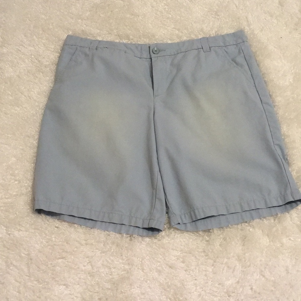 GAP light blue khaki shorts 12 white wash design